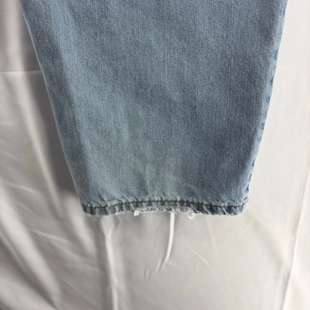 Vtg Levis 560 Comfort Fit Jeans Mens 46x30 (Fits 42x28) Light Wash Loose Tapered